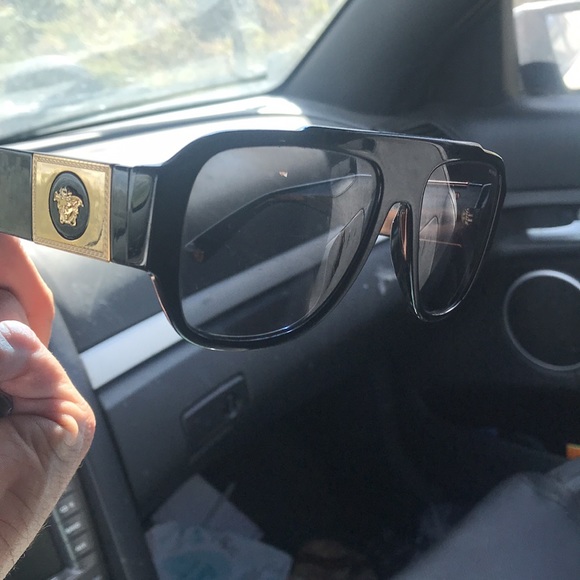Versace sunglasses - Picture 3 of 5